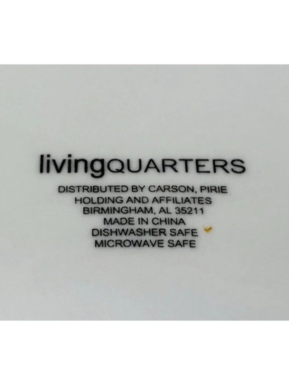 Livingquarters LIQ10 White Embossed Basketweave Lines 7.75